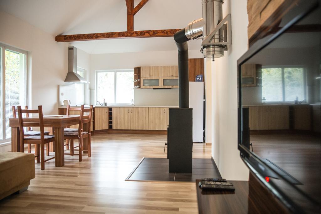오스트라비체 Apartman Zlatonka 게스트하우스 외부 사진
